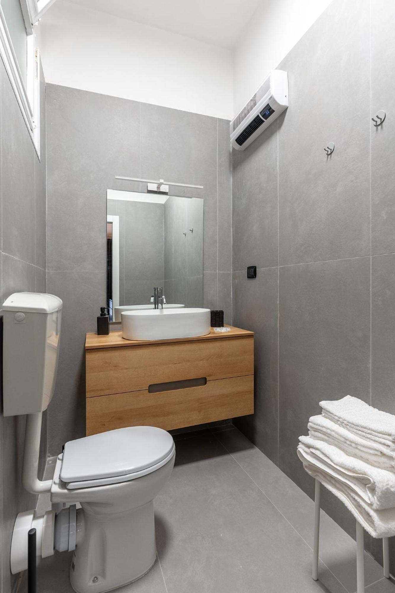 Fourooms - Bari Principe Amedeo מראה חיצוני תמונה
